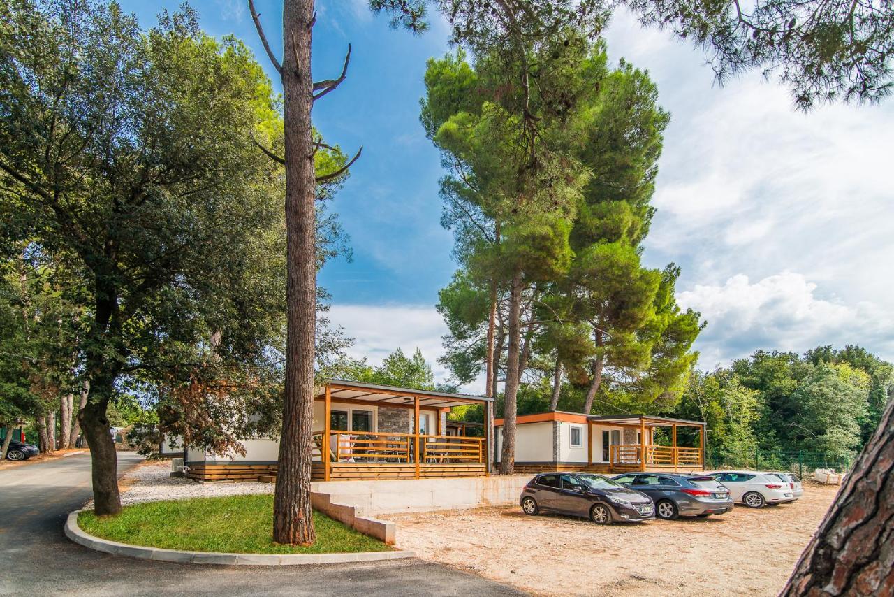 Kamp Centinera Deluxe Mobile Homes 3*